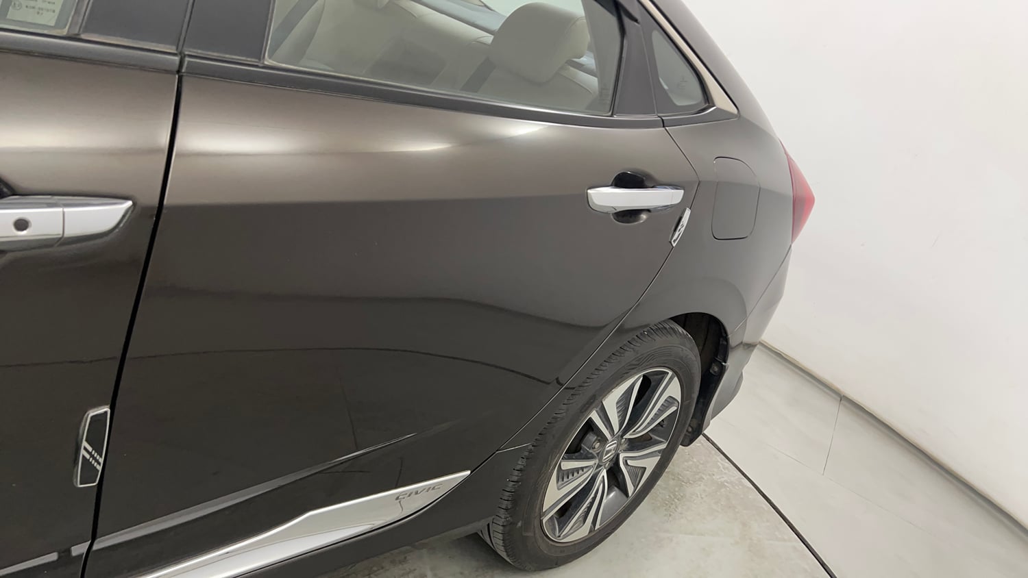Used 2019 Honda Civic ZX CVT Petrol Petrol Automatic dents MINOR SCRATCH
