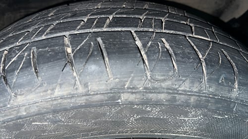 Used 2020 kia Seltos GTX Plus DCT 1.4 Petrol Automatic tyres RIGHT FRONT TYRE TREAD VIEW