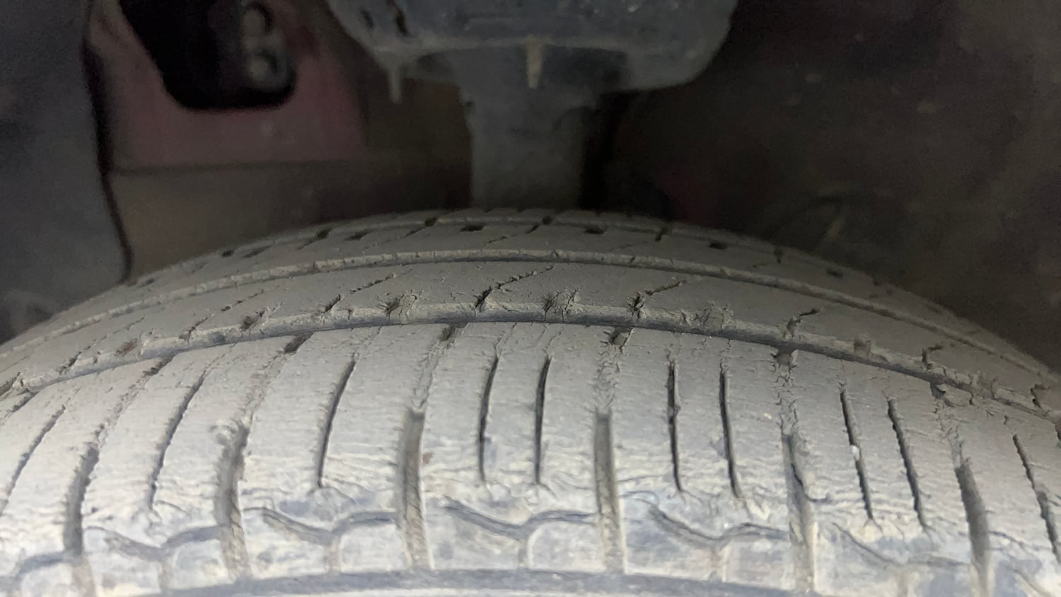 Used 2022 Hyundai Santro Sportz Petrol Manual tyres LEFT FRONT TYRE TREAD VIEW