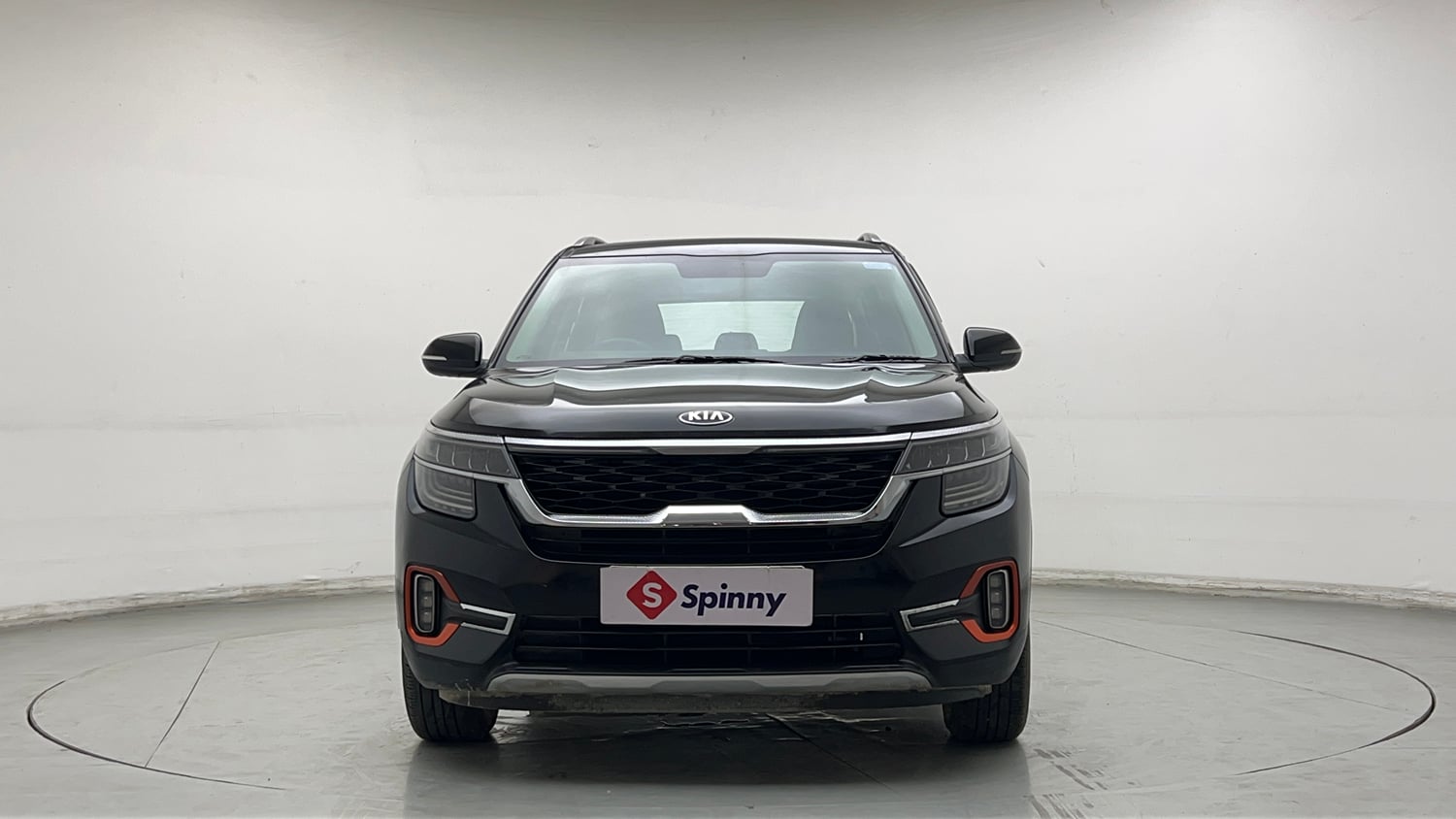 Used 2020 Kia Seltos Anniversary Edition 1.5 Petrol Manual exterior FRONT VIEW