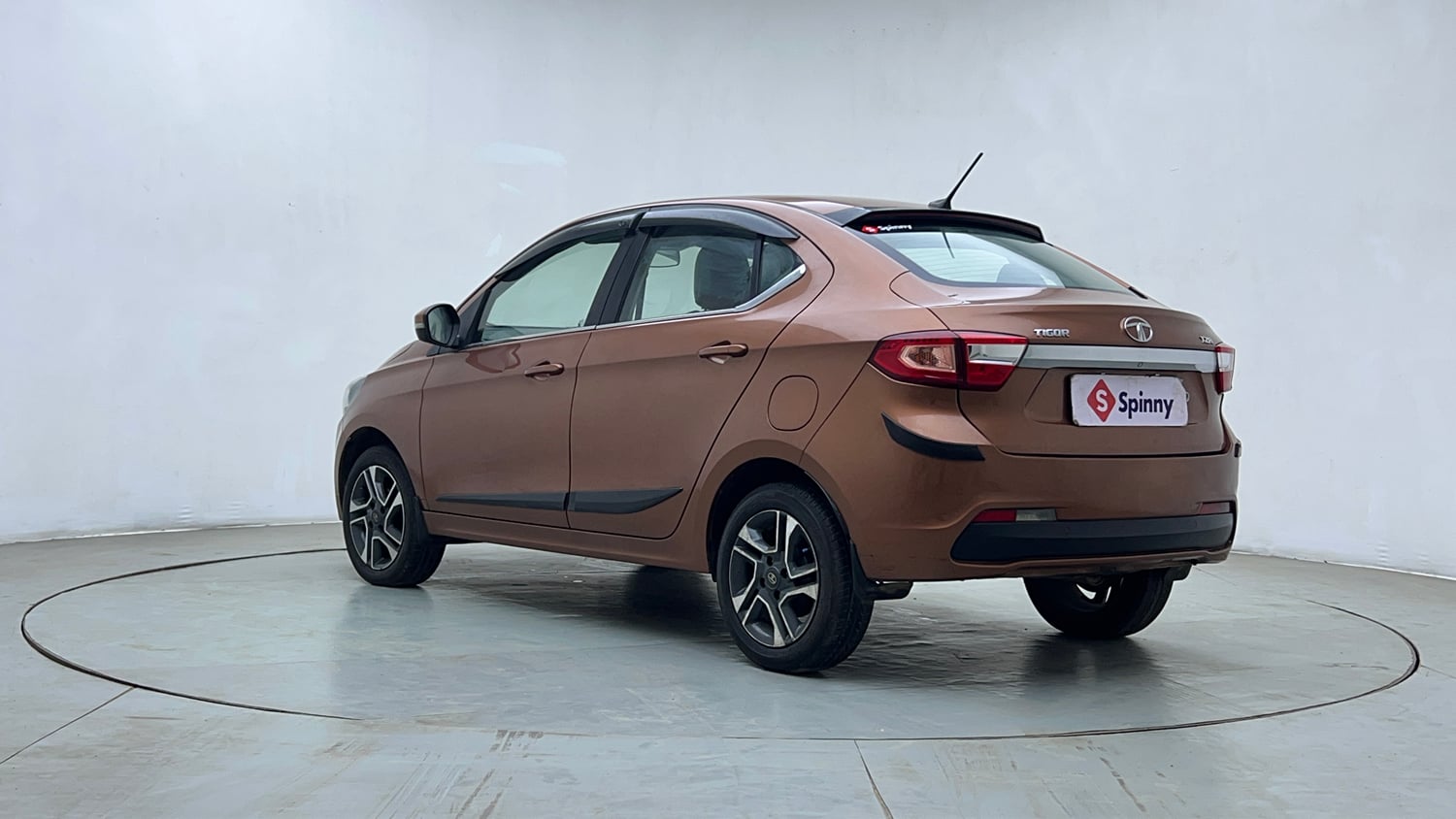Used 2018 Tata Tigor Revotron XZA Petrol Automatic exterior LEFT REAR CORNER VIEW