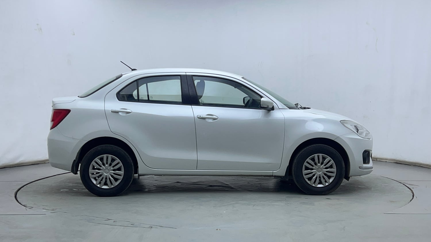Used 2019 Maruti Suzuki Dzire VXi AMT Petrol Automatic exterior RIGHT SIDE VIEW