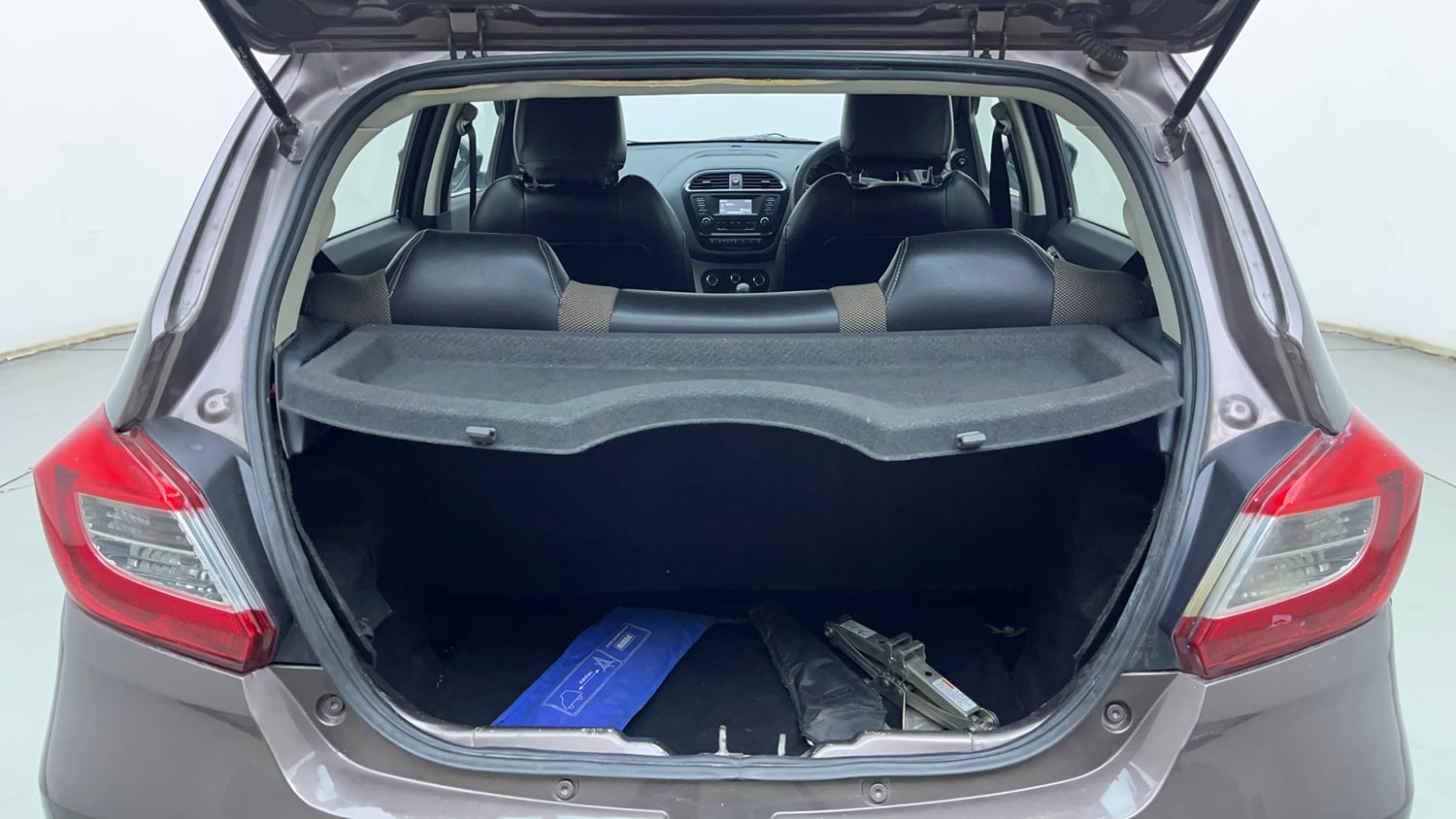 Used 2018 Tata Tiago Revotron XZA Petrol Automatic interior DICKY INSIDE VIEW