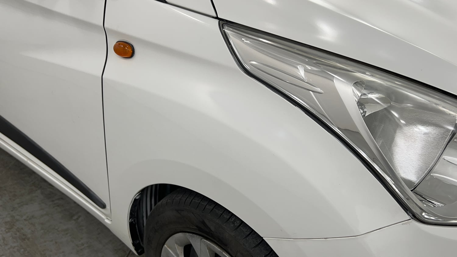 Used 2018 Hyundai Eon Magna + Petrol Manual dents MINOR SCRATCH