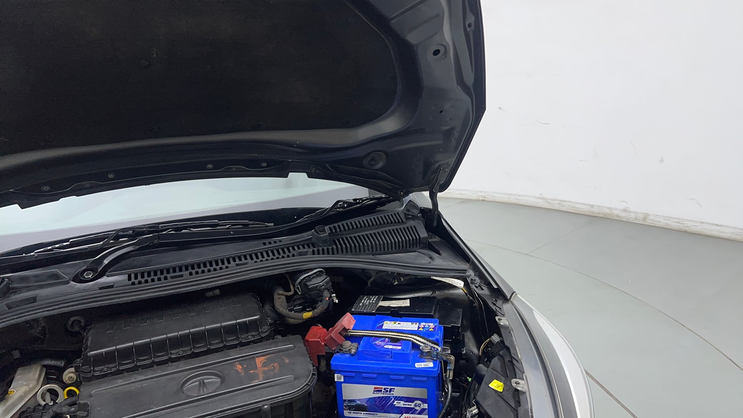 Used 2022 Tata Tigor XZ Plus CNG Cng Manual engine ENGINE LEFT SIDE HINGE & APRON VIEW