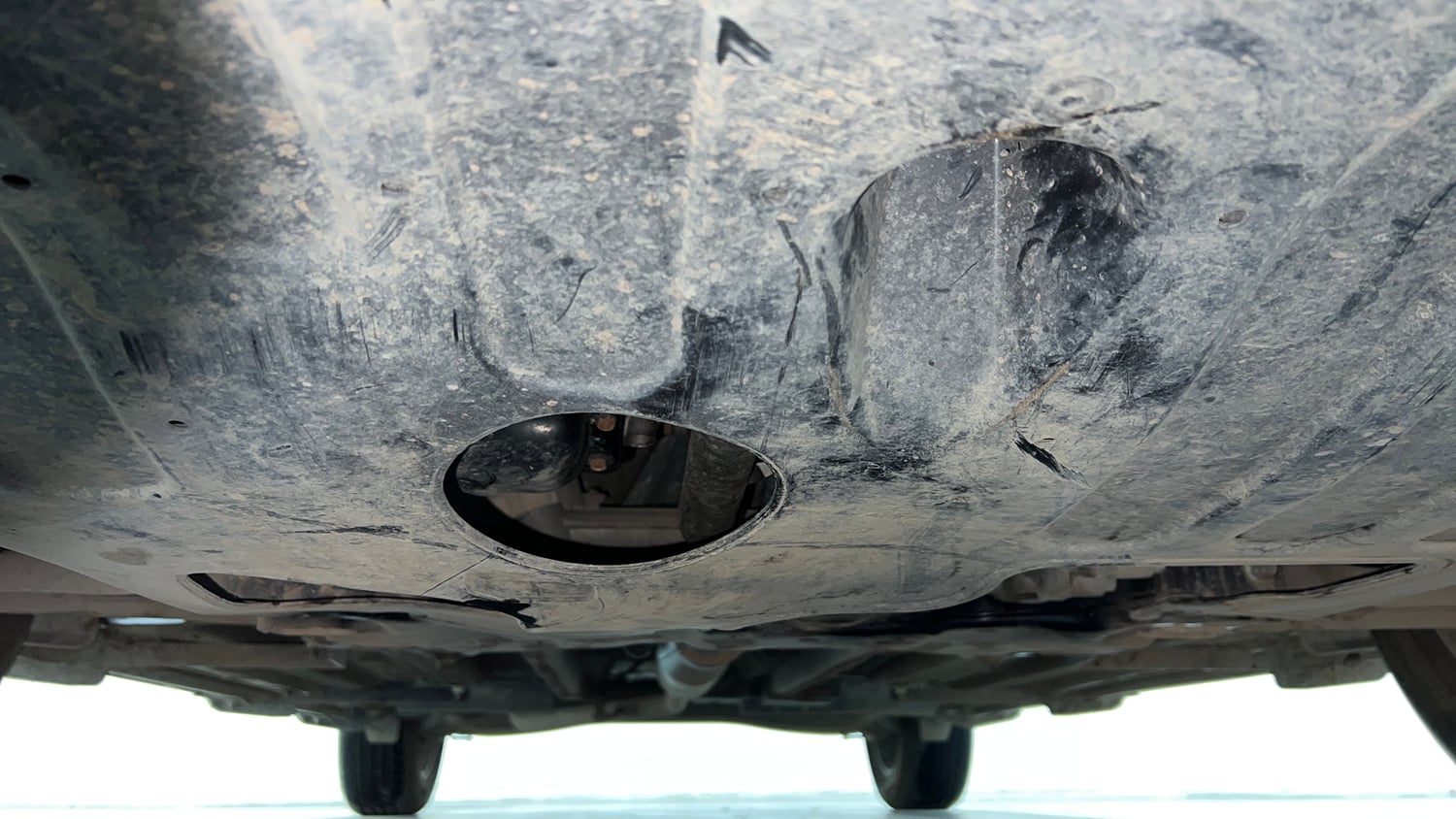 Used 2022 Kia Seltos GTX Plus 1.4 DCT Petrol Automatic extra FRONT LEFT UNDERBODY VIEW