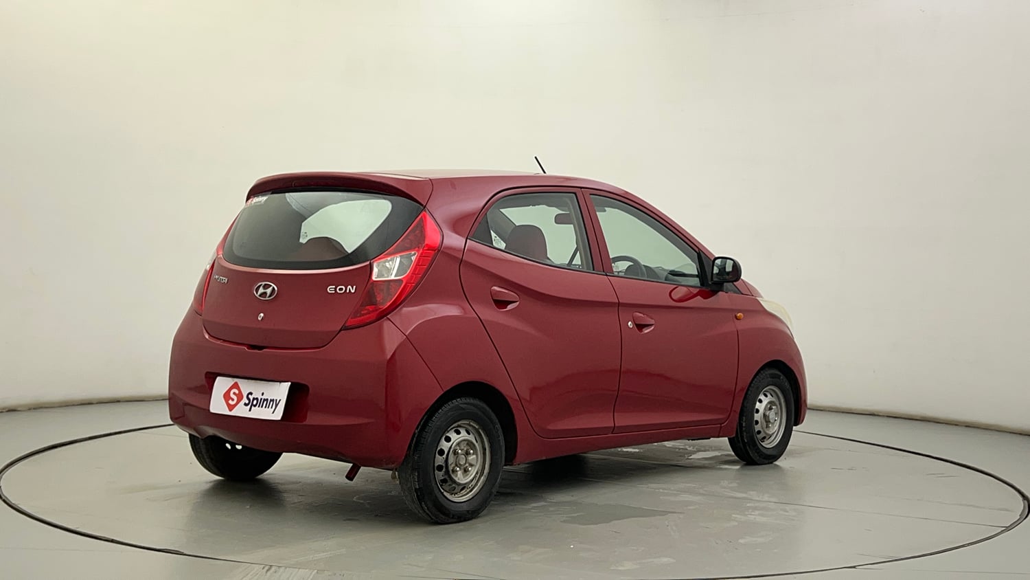 Used 2015 Hyundai Eon Era Petrol Manual exterior RIGHT REAR CORNER VIEW