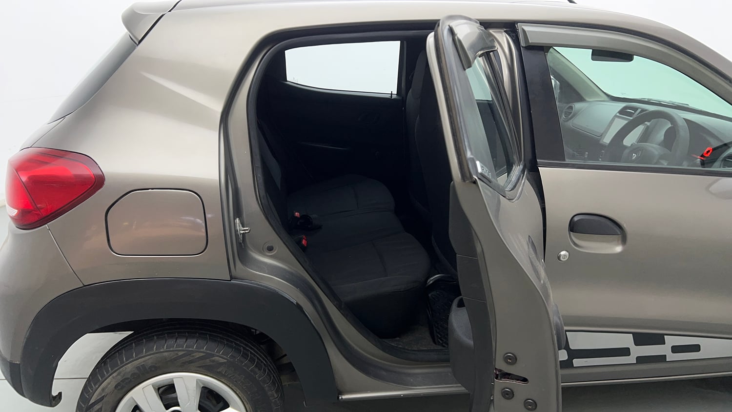 Used 2017 Renault Kwid 1.0 RXT Petrol Manual interior RIGHT SIDE REAR DOOR CABIN VIEW