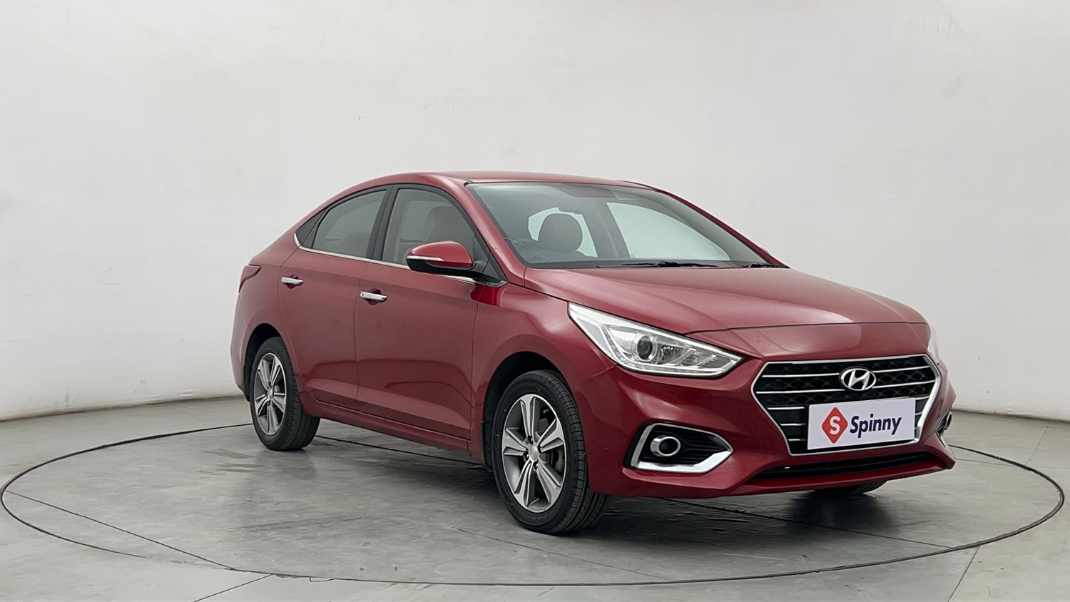 Used 2019 Hyundai Verna SX 1.6 VTVT Petrol Manual exterior RIGHT FRONT CORNER VIEW