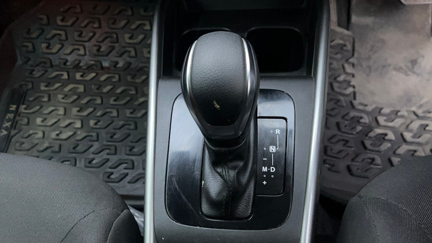 Used 2023 Maruti Suzuki Baleno Alpha AGS Petrol Automatic interior GEAR  KNOB VIEW