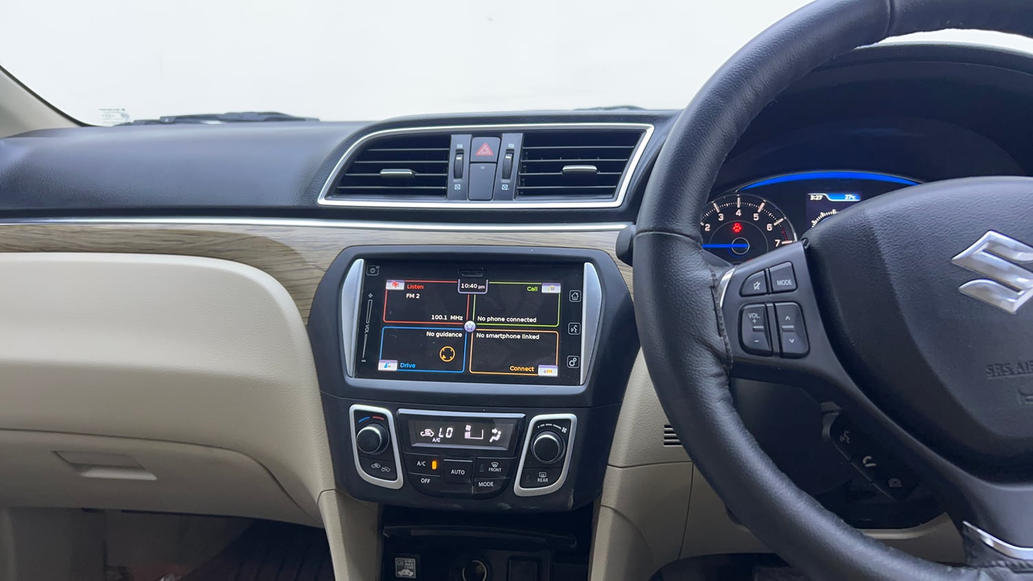 Used 2019 Maruti Suzuki Ciaz Alpha Hybrid 1.5 AT Petrol Automatic interior MUSIC SYSTEM & AC CONTROL VIEW
