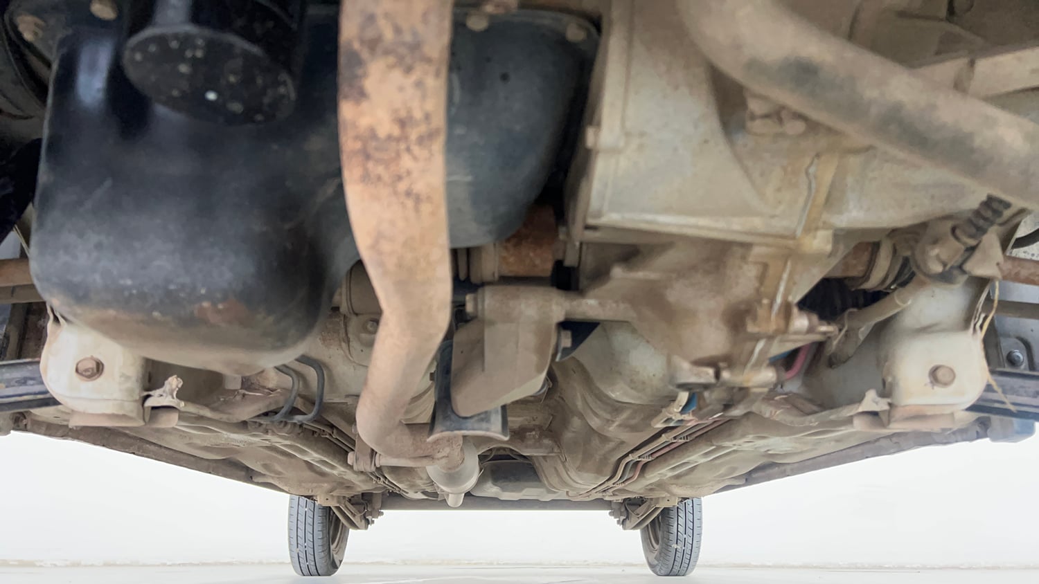 Used 2021 Maruti Suzuki Alto 800 LXi CNG Cng Manual extra FRONT LEFT UNDERBODY VIEW