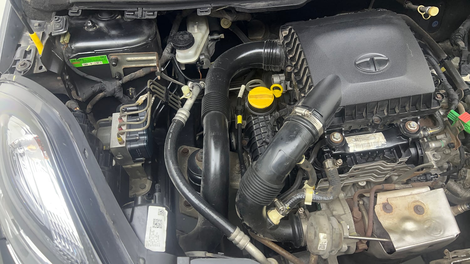 Used 2018 Tata Nexon XZA Plus Petrol Petrol Automatic engine ENGINE RIGHT SIDE VIEW