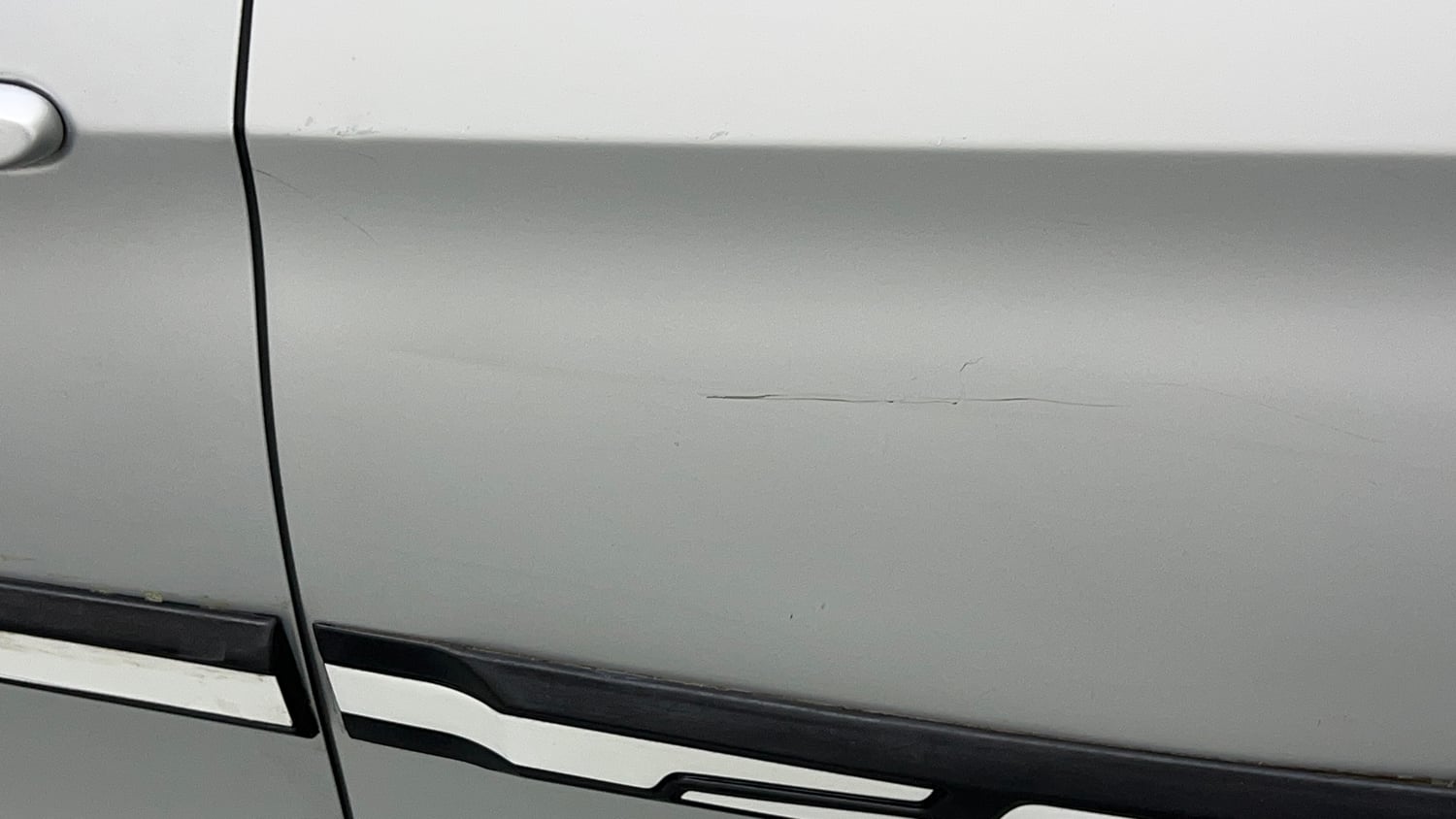 Used 2018 Tata Tiago Revotron XZ Petrol Manual dents MINOR DENT