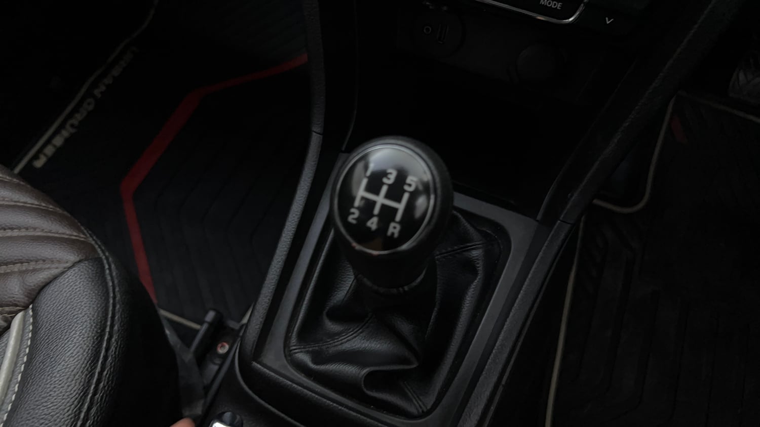 Used 2021 Toyota Urban Cruiser High Grade MT Petrol Manual interior GEAR  KNOB VIEW
