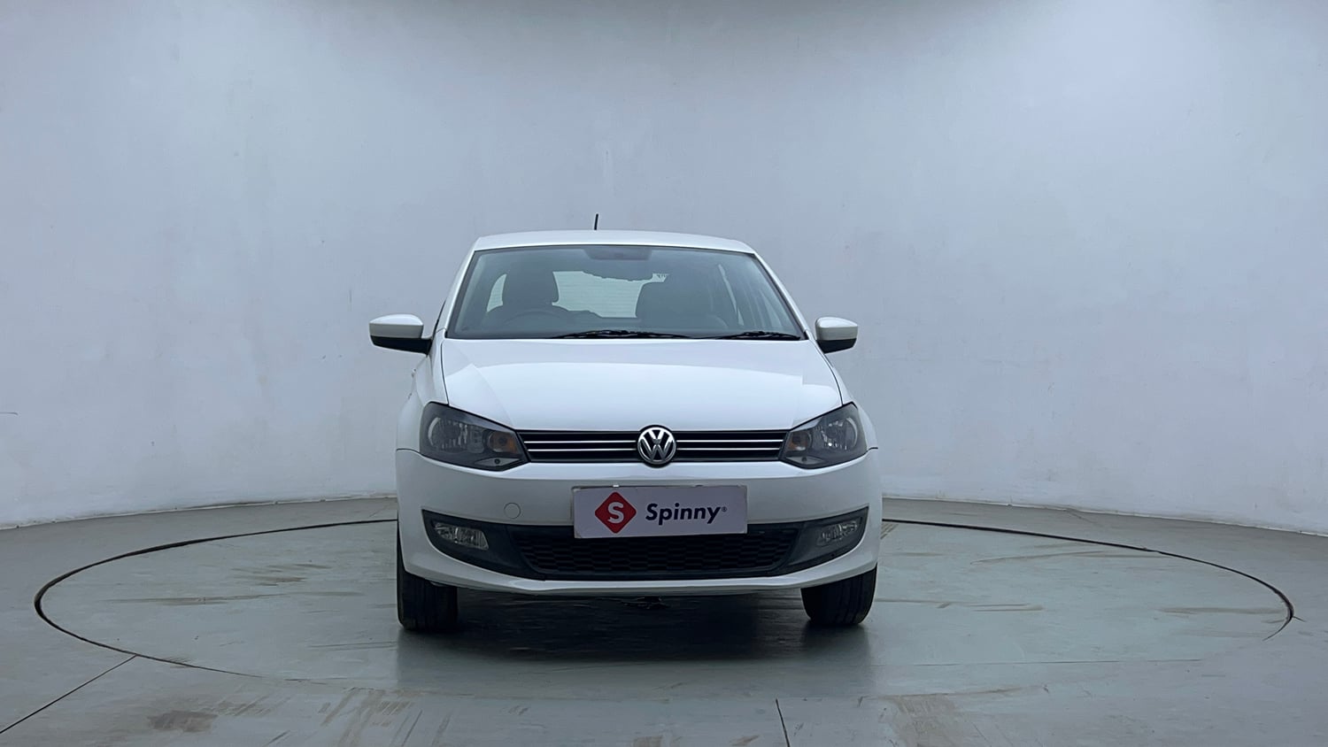 Used 2013 Volkswagen Polo Comfortline 1.2L (P) Petrol Manual exterior FRONT VIEW