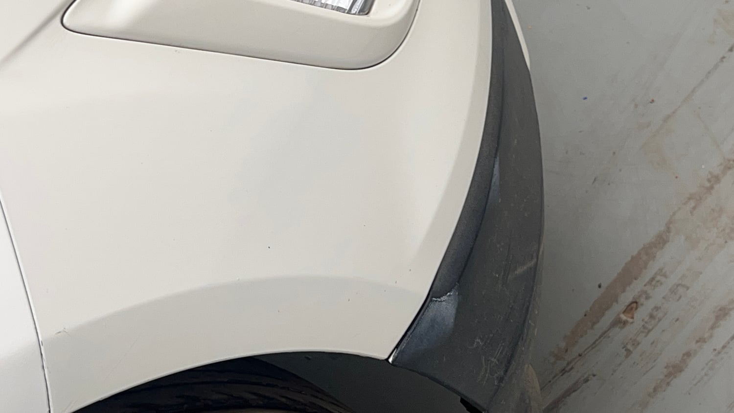 Used 2019 Ford EcoSport Titanium 1.5L Ti-VCT Petrol Manual dents MINOR SCRATCH