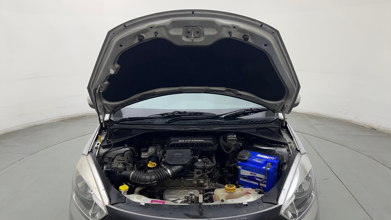 Used 2018 Tata Tiago Revotron XZ Petrol Manual engine ENGINE & BONNET OPEN FRONT VIEW