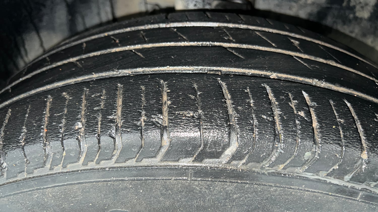 Used 2022 Tata Punch Pure MT Petrol Manual tyres RIGHT FRONT TYRE TREAD VIEW