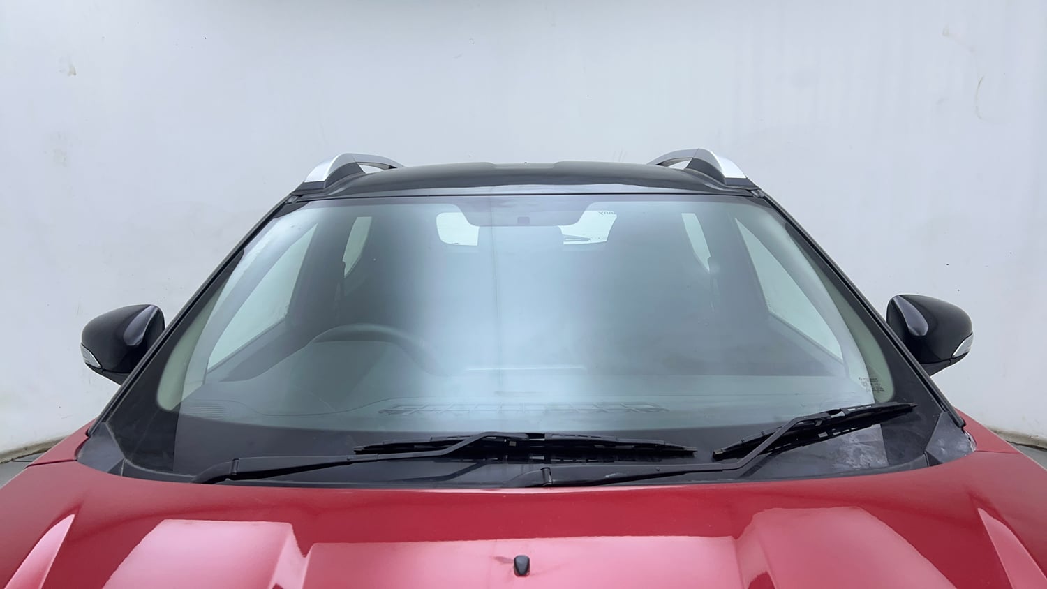 Used 2023 Renault Kiger RXZ AMT Petrol Automatic exterior FRONT WINDSHIELD VIEW
