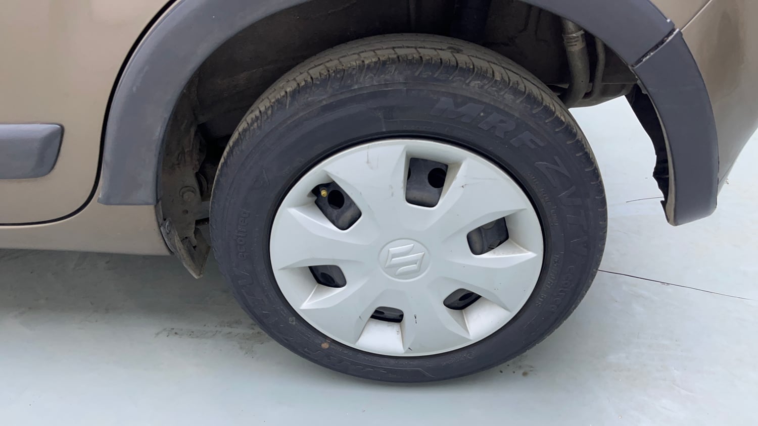Used 2023 Maruti Suzuki Wagon R ZXI 1.2 AGS Petrol Automatic tyres LEFT REAR TYRE RIM VIEW