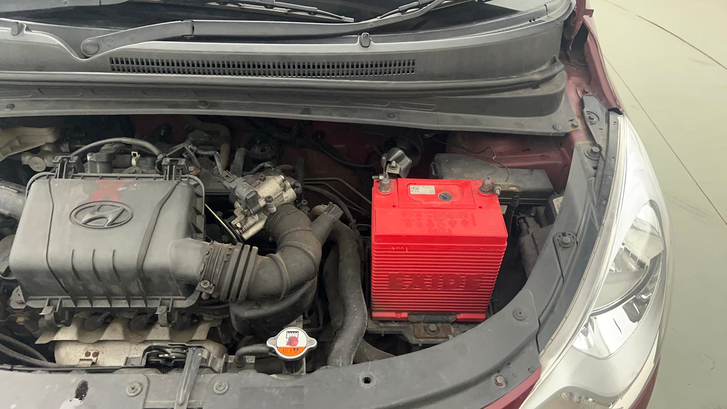 Used 2015 Hyundai i10 Magna 1.1 iRDE2 Petrol Manual engine ENGINE LEFT SIDE VIEW