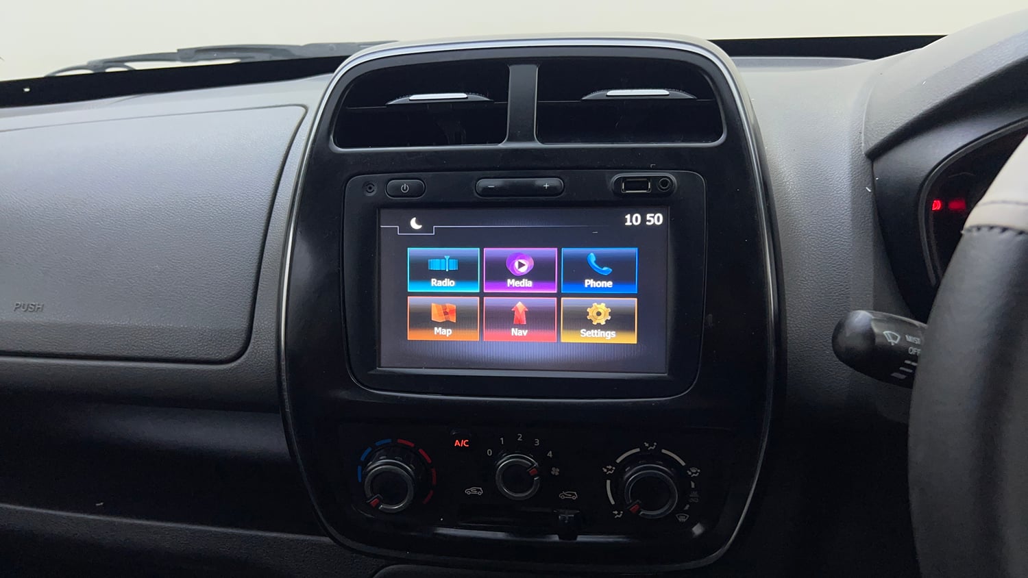 Used 2018 Renault Kwid 1.0 RXT AMT Petrol Automatic top_features Touch screen infotainment system