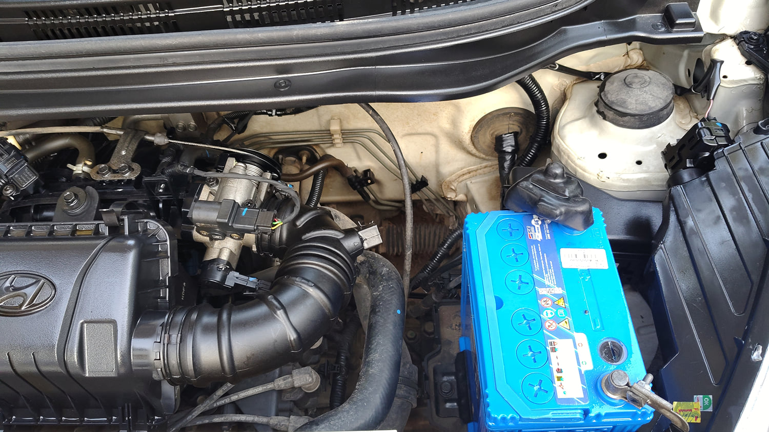 Used 2017 Hyundai Eon Magna + Petrol Manual engine ENGINE LEFT SIDE VIEW