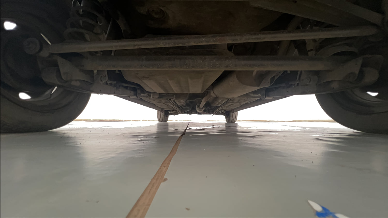 Used 2013 Maruti Suzuki Estilo LXi BS-IV Petrol Manual extra REAR UNDERBODY VIEW (TAKEN FROM REAR)