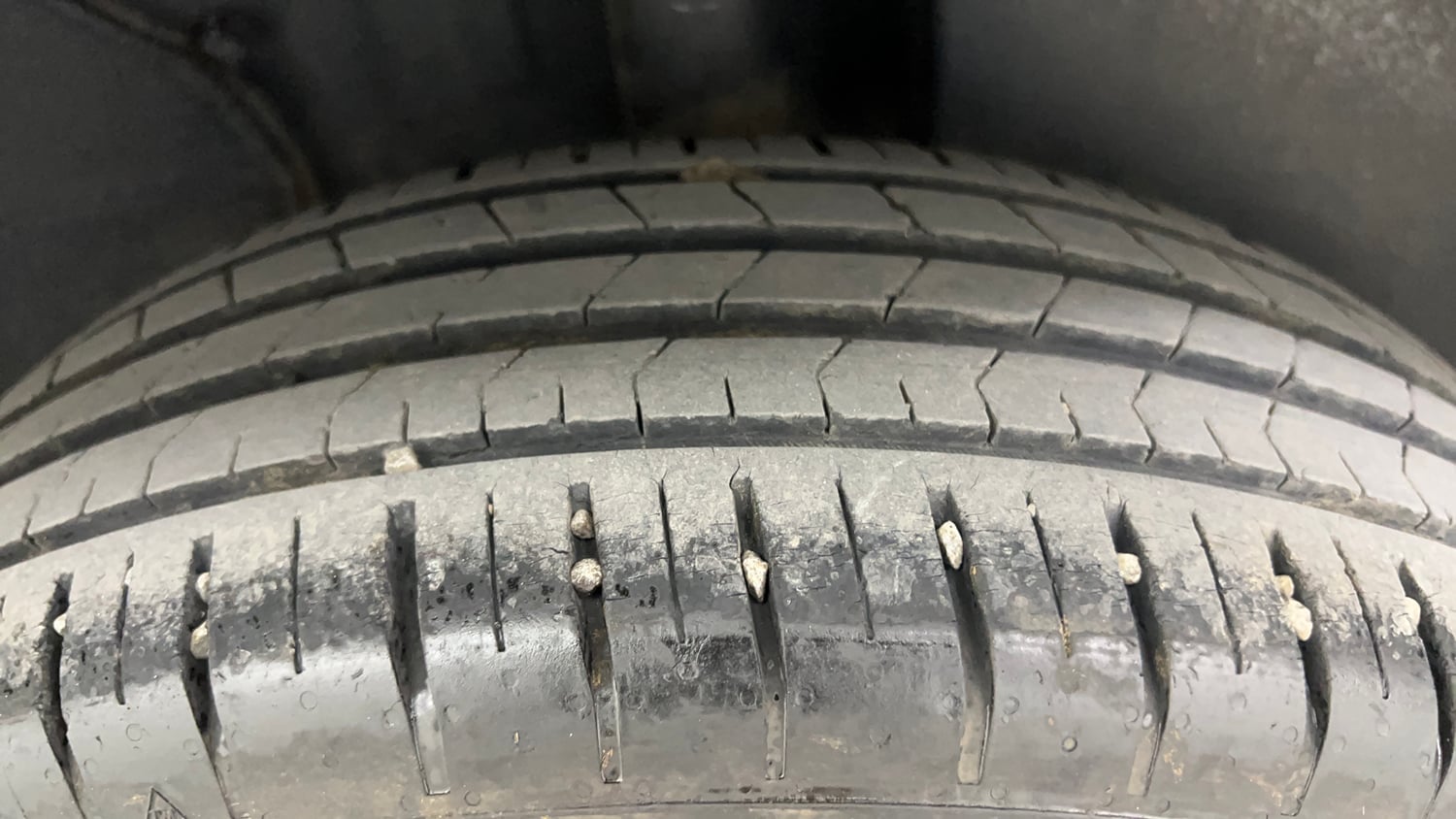 Used 2023 Tata Punch Creative Dual Tone Petrol Manual tyres LEFT REAR TYRE TREAD VIEW