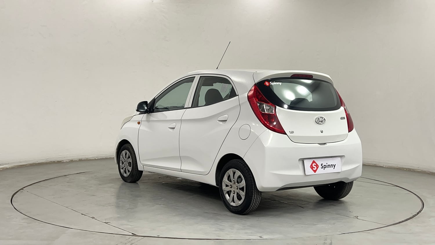 Used 2016 Hyundai Eon 1.0 Kappa Magna + (O) Petrol Manual exterior LEFT REAR CORNER VIEW