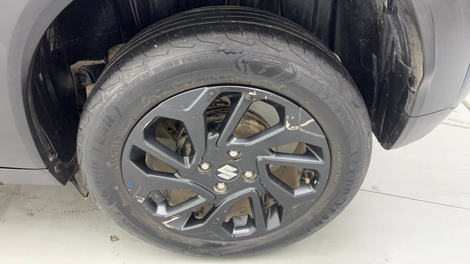 Used 2023 Maruti Suzuki Fronx Delta Plus 1.2L AGS Petrol Automatic tyres LEFT REAR TYRE RIM VIEW