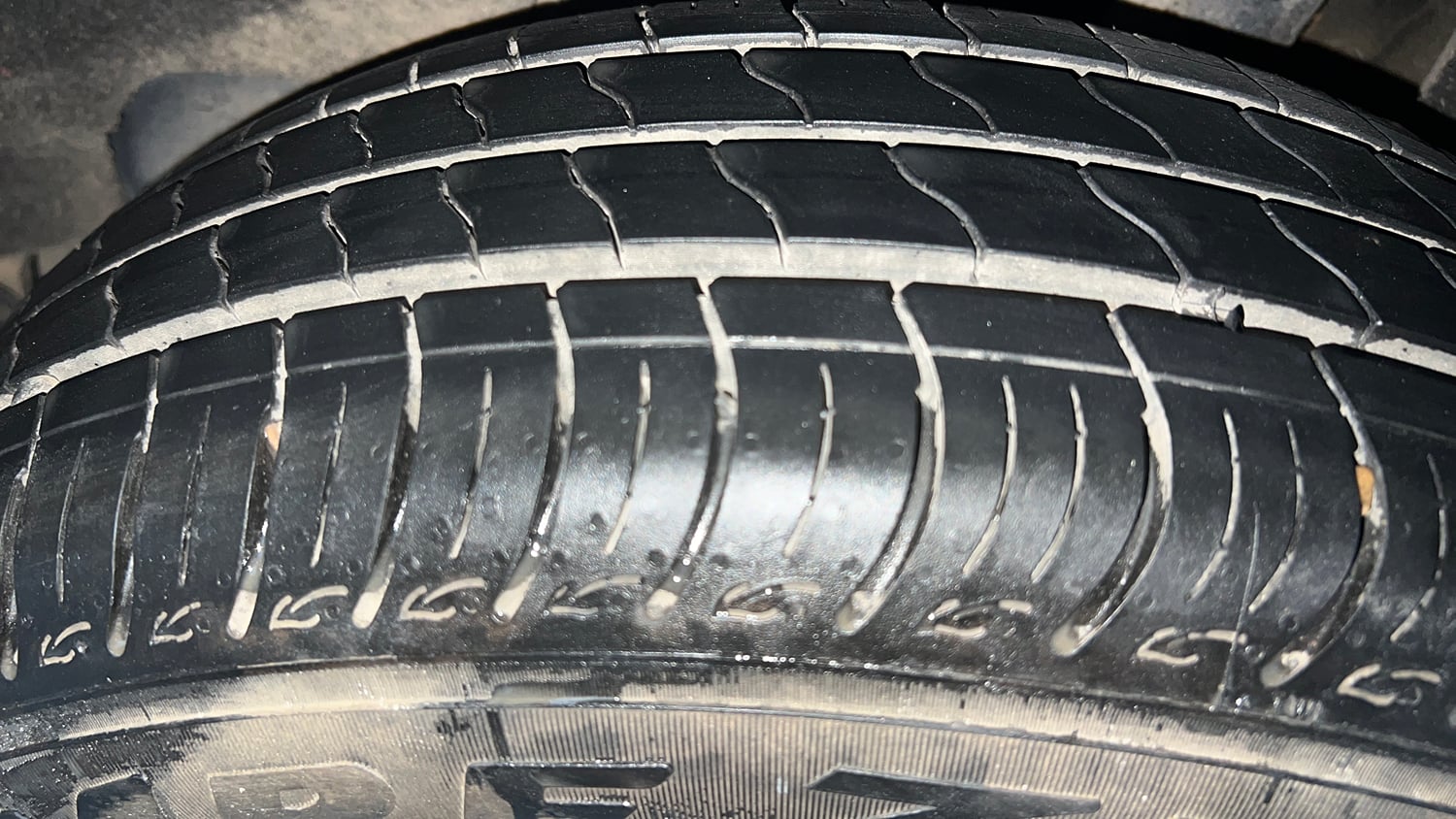 Used 2017 Maruti Suzuki Baleno Delta 1.2 Petrol Manual tyres LEFT REAR TYRE TREAD VIEW
