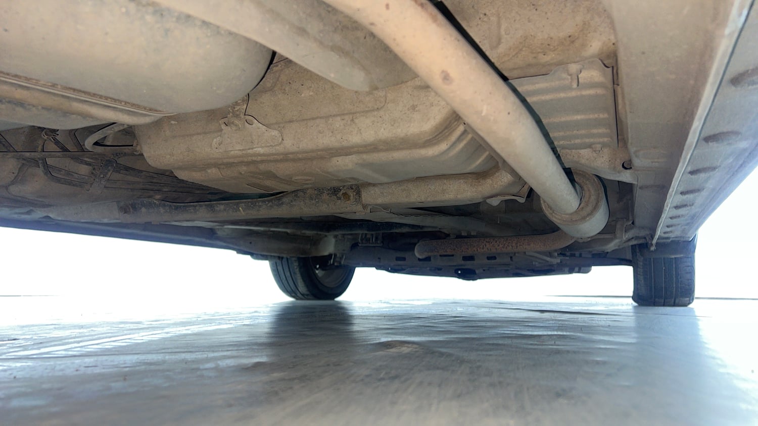 Used 2021 Honda City ZX CVT Petrol Petrol Automatic extra REAR RIGHT UNDERBODY VIEW