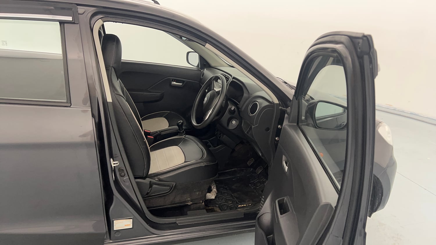 Used 2023 Maruti Suzuki Alto K10 VXi Plus Petrol Manual interior RIGHT SIDE FRONT DOOR CABIN VIEW