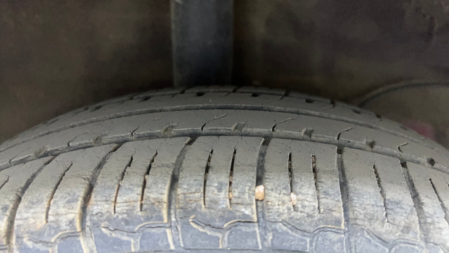 Used 2022 Hyundai Santro Sportz Petrol Manual tyres RIGHT REAR TYRE TREAD VIEW