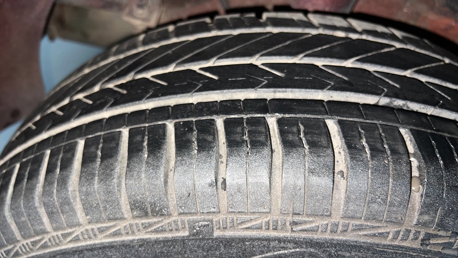 Used 2017 Hyundai Elite i20 Sportz 1.2 Petrol Manual tyres RIGHT REAR TYRE TREAD VIEW