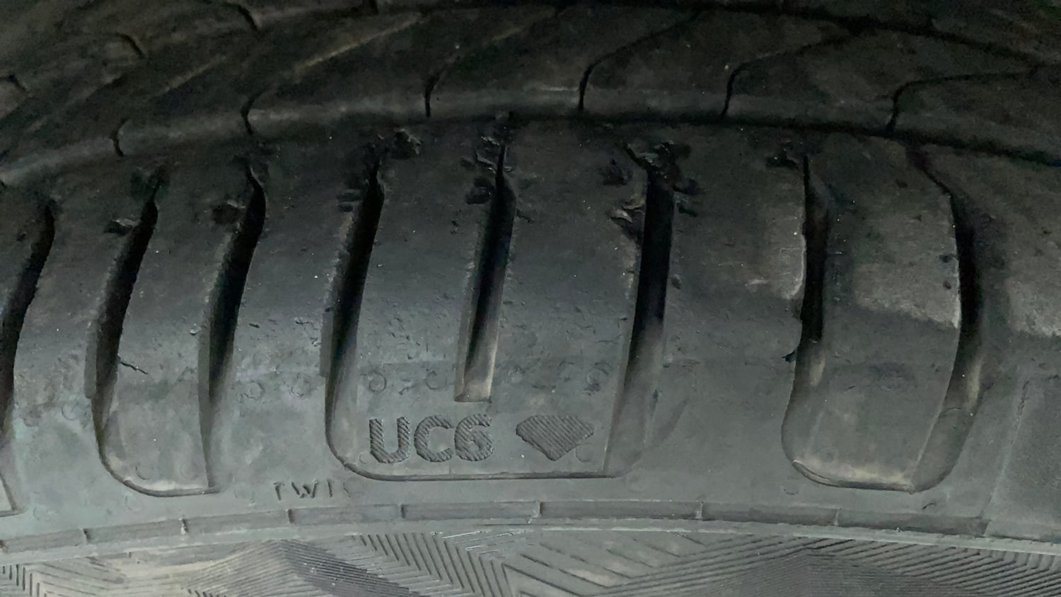 Used 2016 Ford EcoSport Titanium 1.5L TDCi Diesel Manual tyres RIGHT FRONT TYRE TREAD VIEW