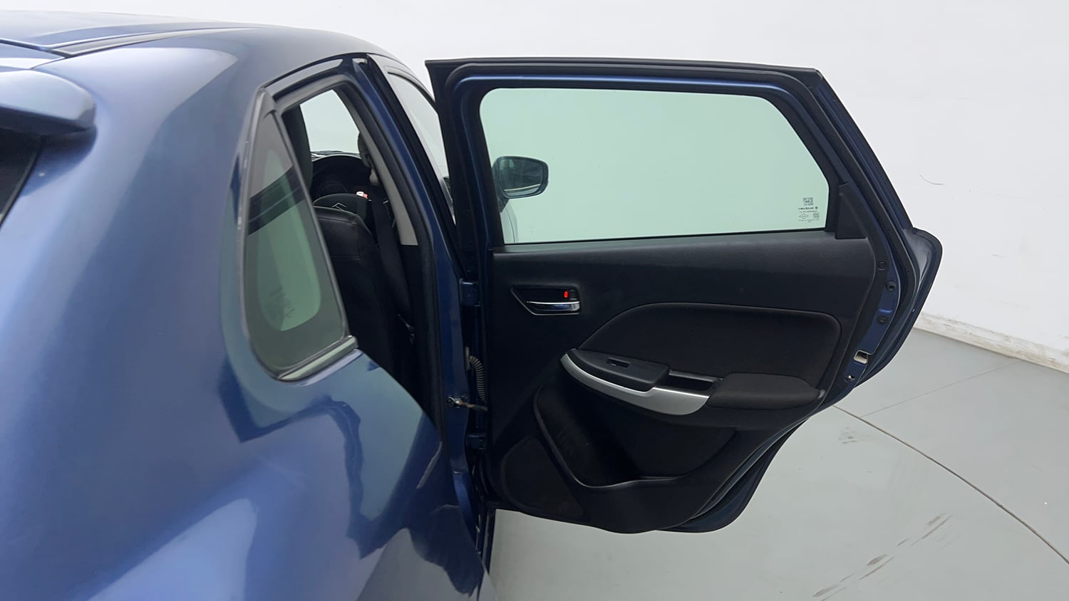 Used 2017 Maruti Suzuki Baleno Alpha 1.2 Petrol Manual interior RIGHT REAR DOOR OPEN VIEW