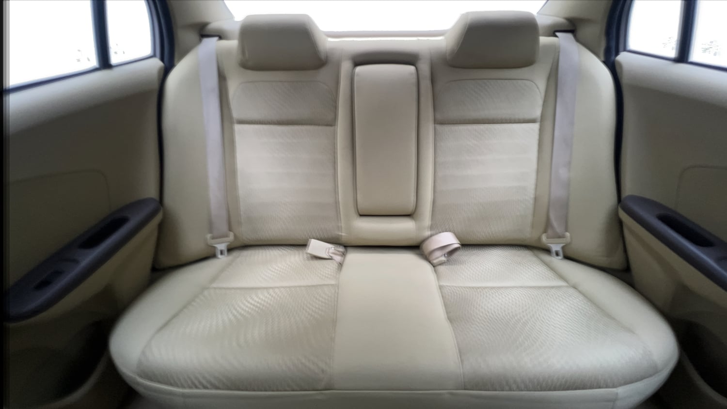 Used 2013 Honda Amaze 1.2 S i-VTEC Petrol Manual interior REAR SEAT CONDITION VIEW