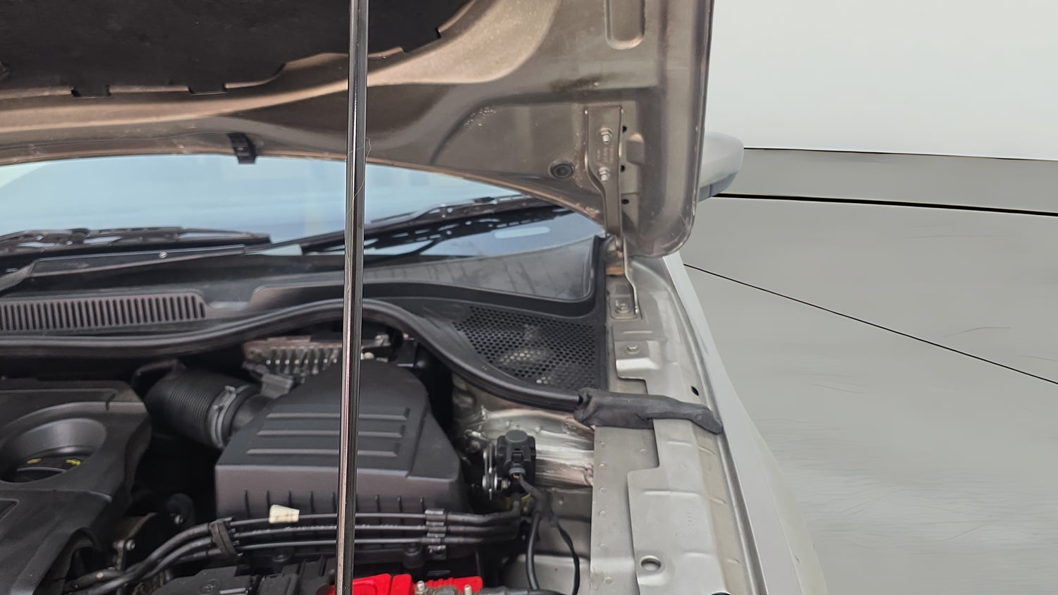 Used 2019 Skoda Rapid Ambition 1.5 TDI Diesel Manual engine ENGINE LEFT SIDE HINGE & APRON VIEW