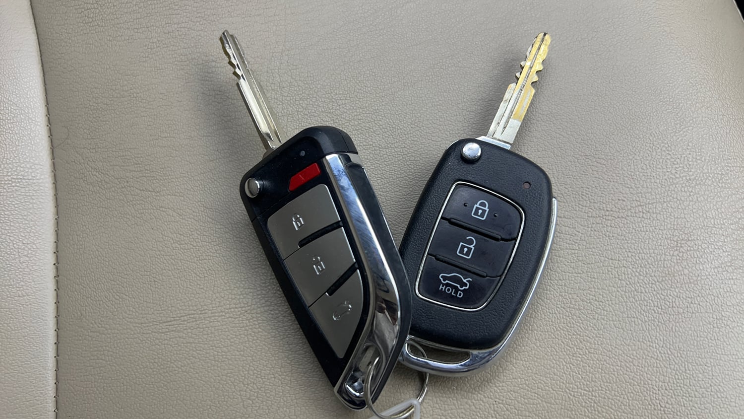 Used 2020 Hyundai Grand i10 Nios Sportz AMT 1.2 Kappa VTVT Petrol Automatic extra CAR KEY VIEW