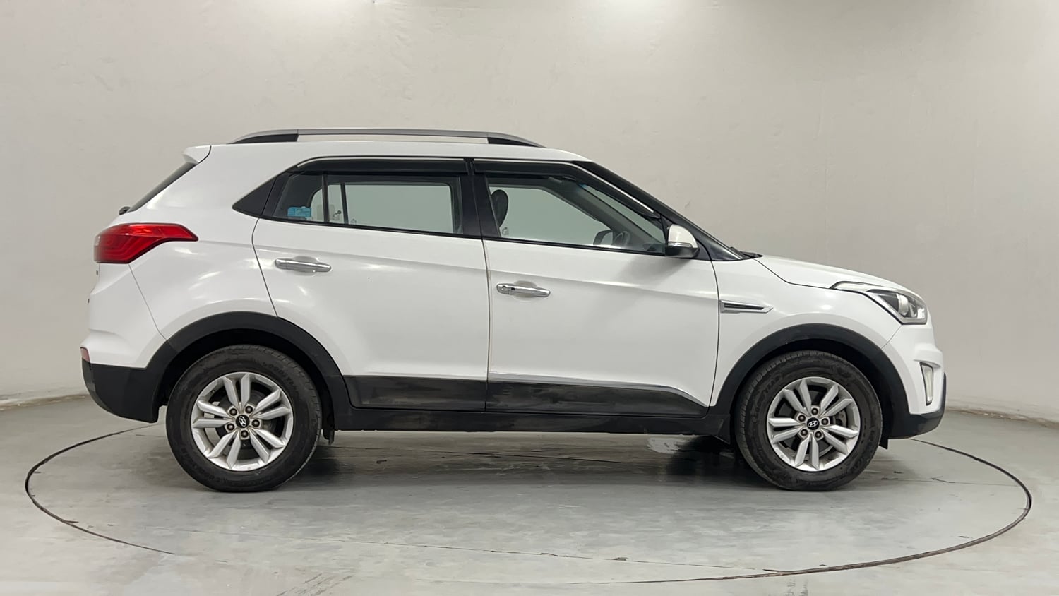 Used 2015 Hyundai Creta 1.6 SX Plus AT Diesel Automatic exterior RIGHT SIDE VIEW
