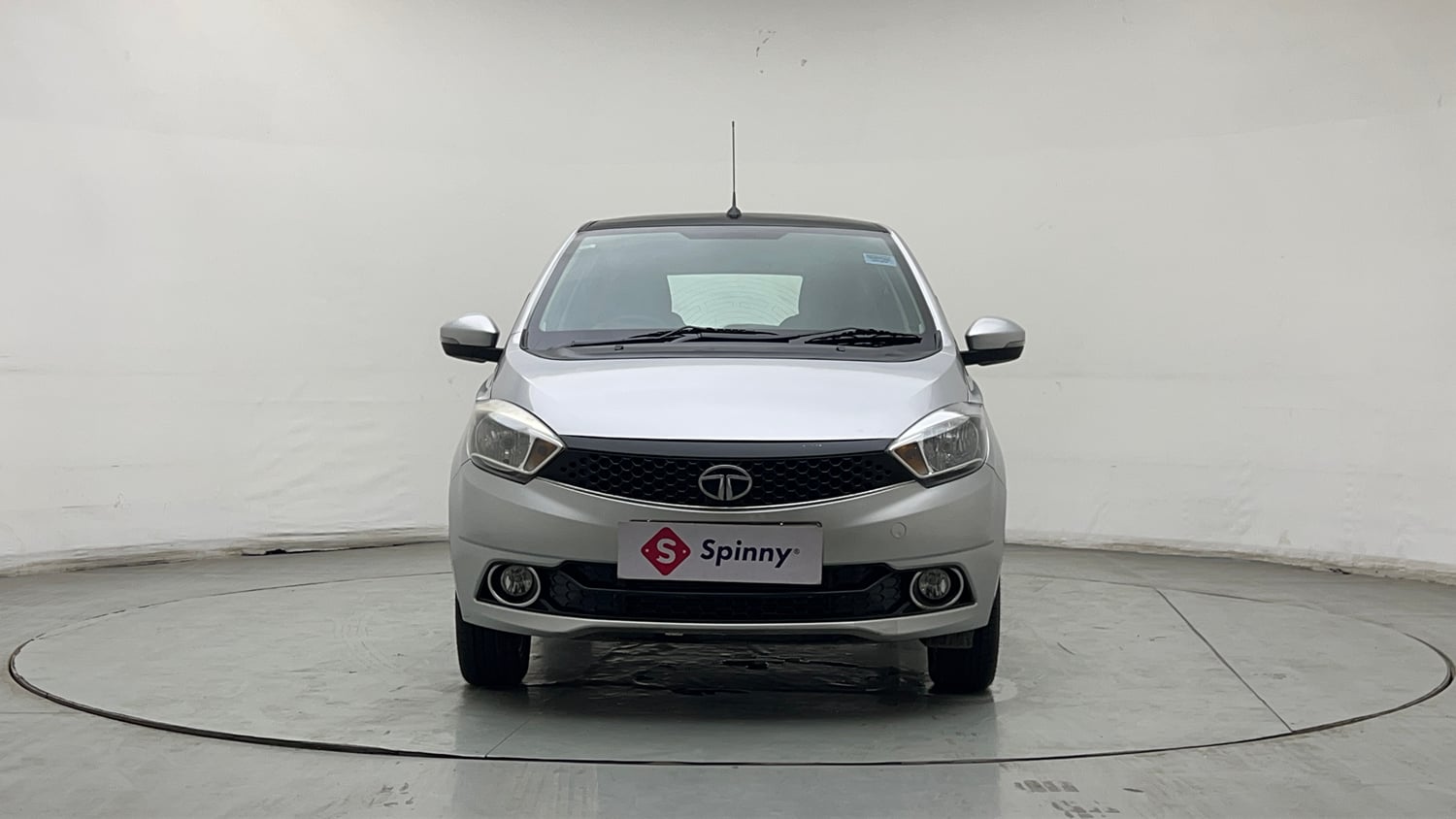 Used 2018 Tata Tiago Revotron XZ Petrol Manual exterior FRONT VIEW