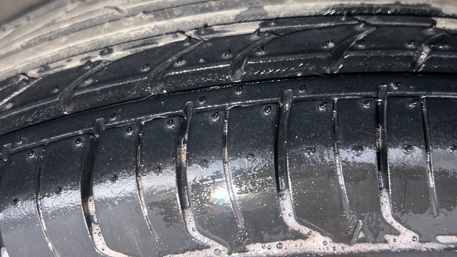 Used 2017 Maruti Suzuki Celerio VXi Petrol Manual tyres RIGHT FRONT TYRE TREAD VIEW