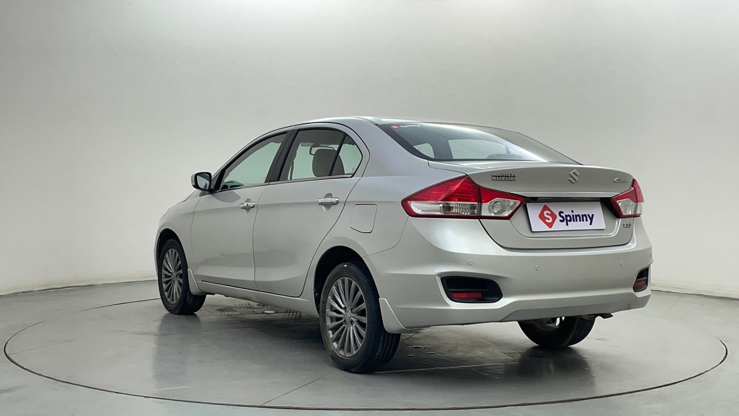 Used 2015 Maruti Suzuki Ciaz ZXI+ Petrol Manual exterior LEFT REAR CORNER VIEW