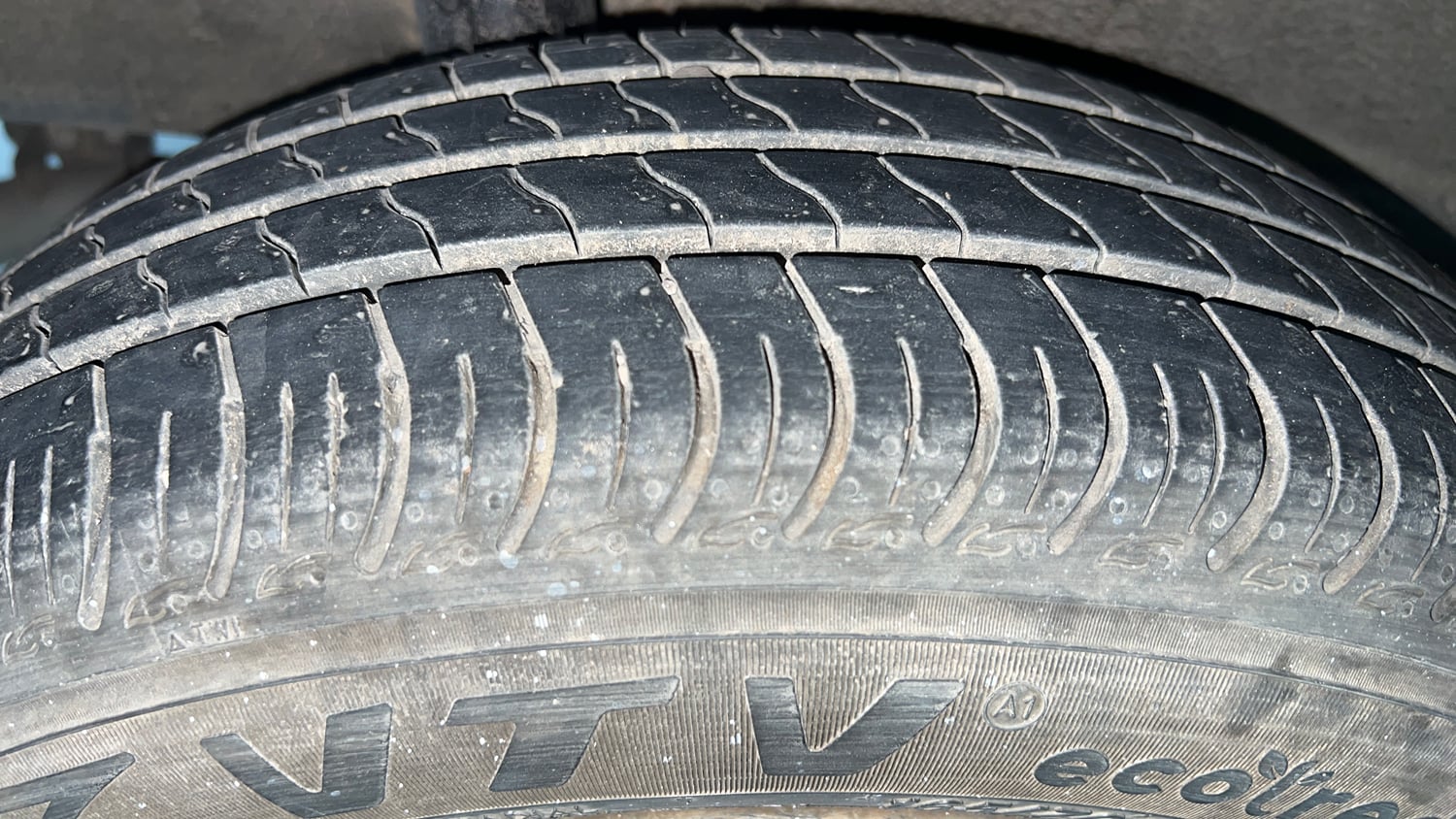 Used 2025 Maruti Suzuki Wagon R VXI 1.0 CNG Cng Manual tyres RIGHT REAR TYRE TREAD VIEW