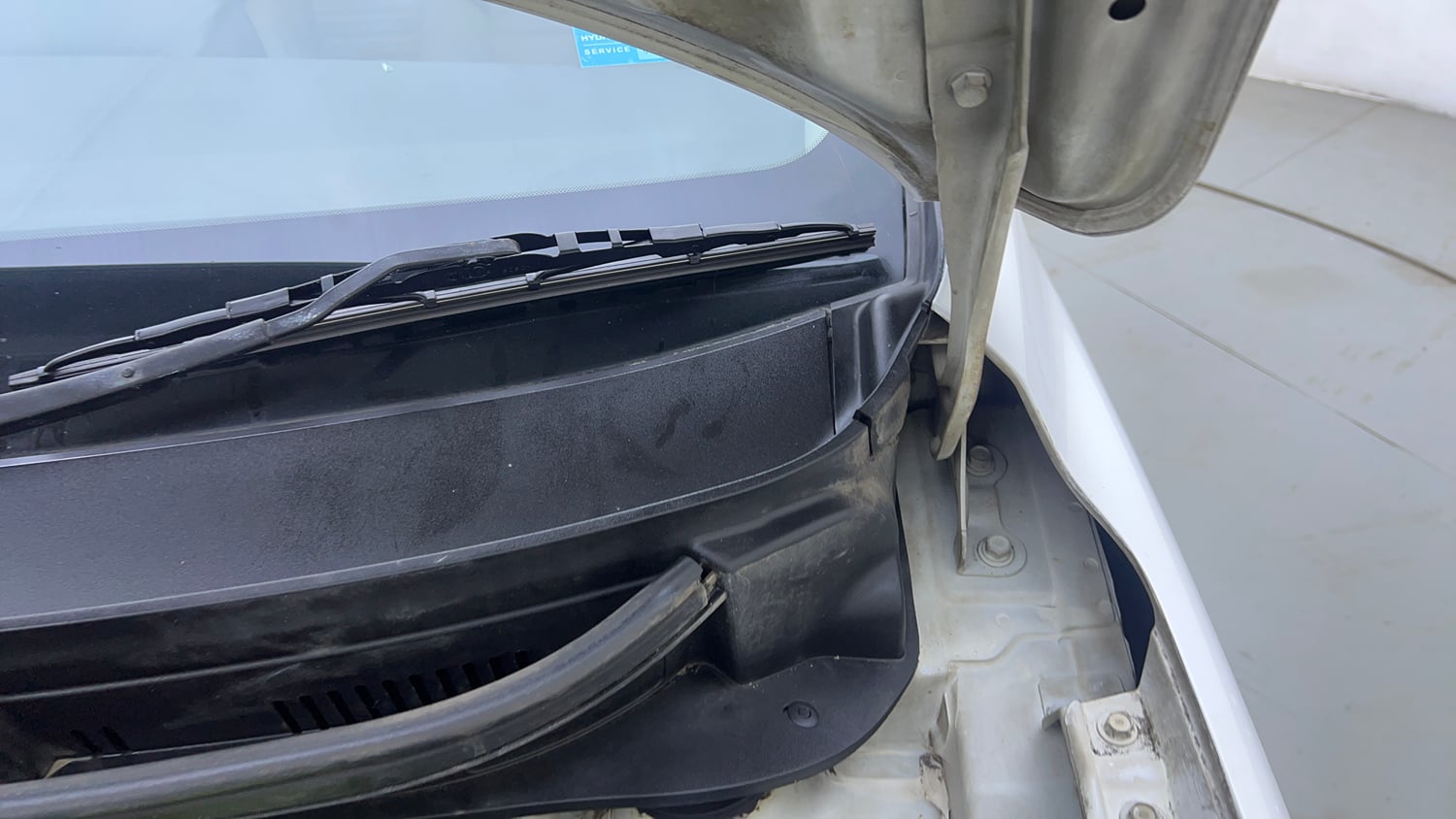 Used 2020 Hyundai Grand i10 Nios Sportz AMT 1.2 Kappa VTVT Petrol Automatic engine ENGINE LEFT SIDE HINGE & APRON VIEW