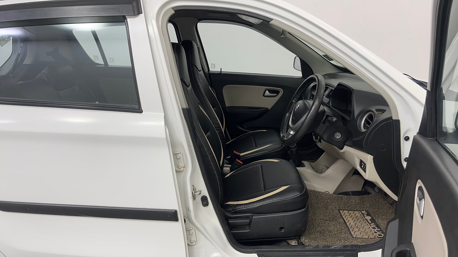 Used 2021 Maruti Suzuki Alto 800 LXi CNG Cng Manual interior RIGHT SIDE FRONT DOOR CABIN VIEW