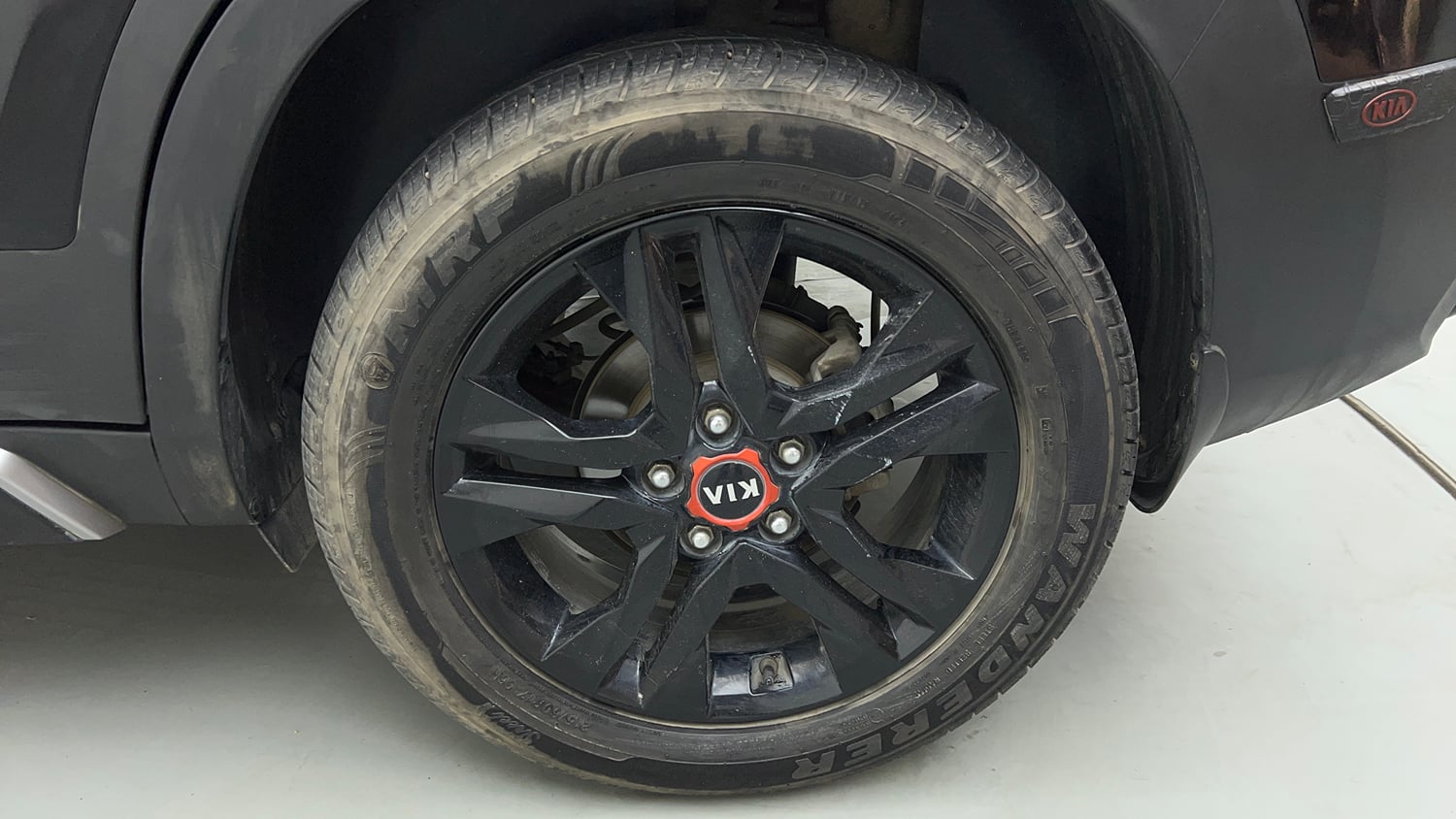 Used 2020 Kia Seltos Anniversary Edition 1.5 Petrol Manual tyres LEFT REAR TYRE RIM VIEW